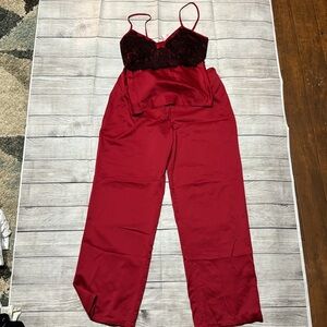 Gilligan & O’Malley Red 2-Piece Sleep Set size Small